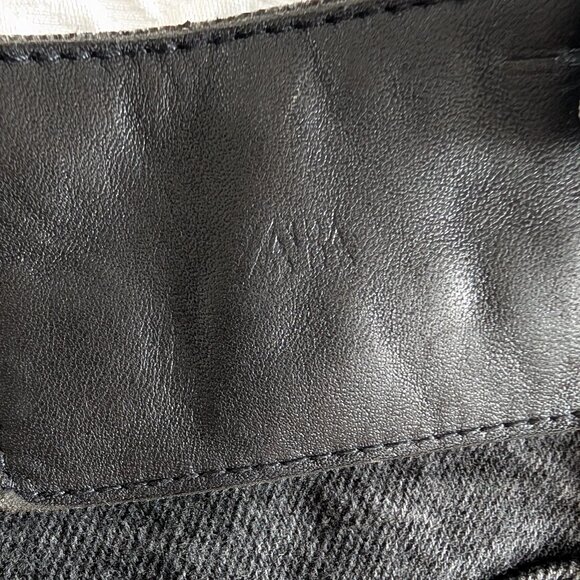 Zara Women's Black Wash High Rise Straight Leg Crop Jeans Raw Hem Size 6, 28" - Picture 6 of 9